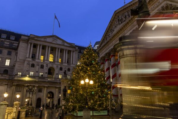 108077371 1734505757447 gettyimages 2189643166 UK BOE