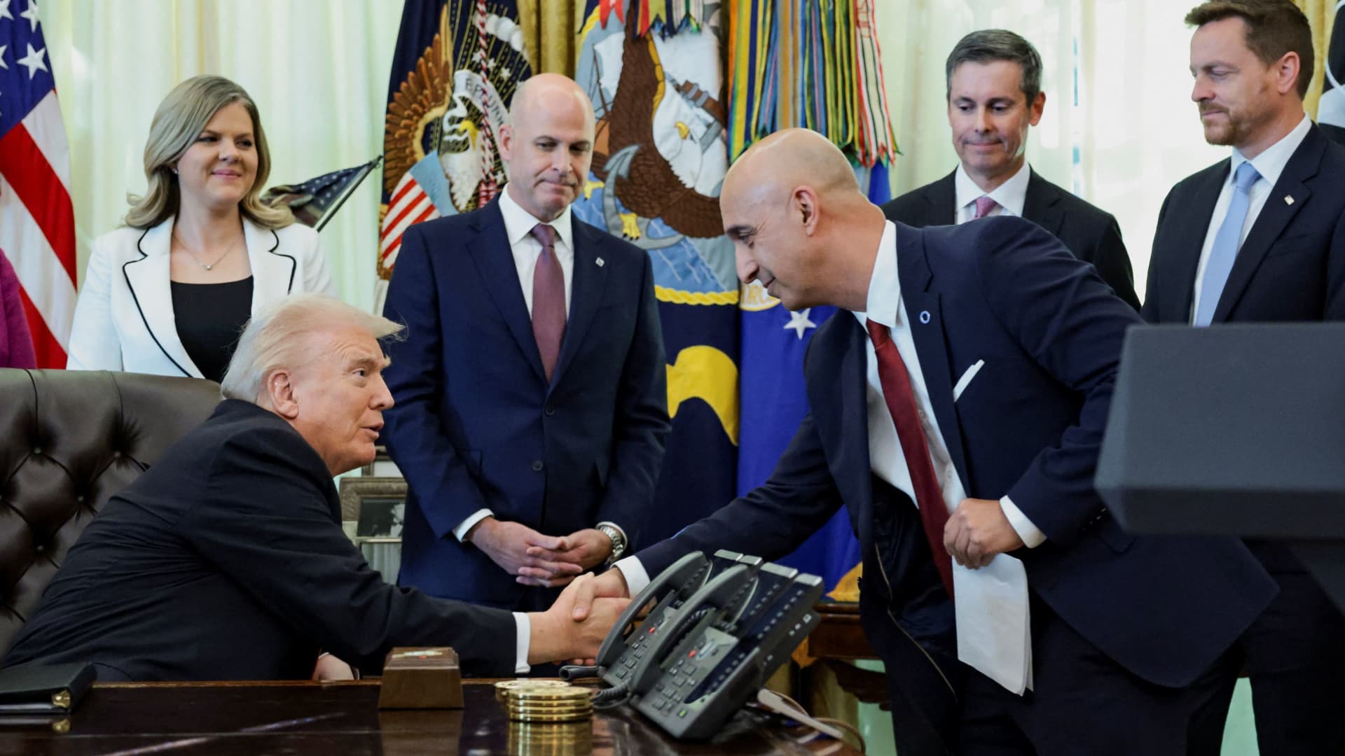 108222573 17624550972025 11 06t184628z 1673660215 rc25rhas1dn5 rtrmadp 0 usa trump