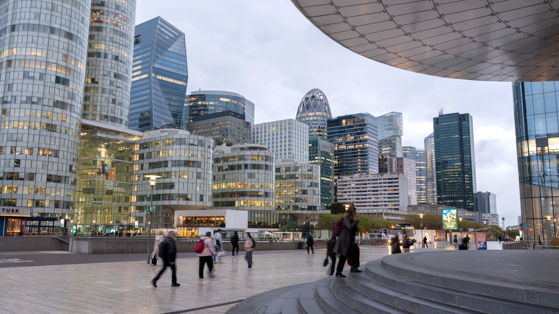 108229722 1763708061299 gettyimages 2239546202 FRANCE FINANCIAL