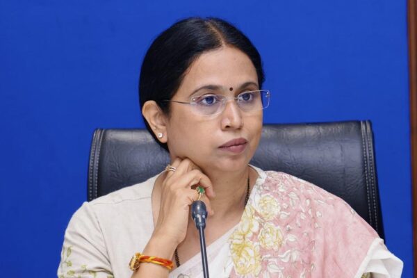 13 mn20Lakshmi20Hebbalkar