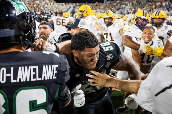 hawaii fight 122525 1