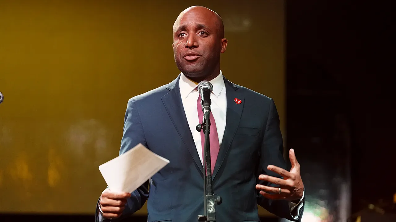 kansas city mayor quinton lucas 122325