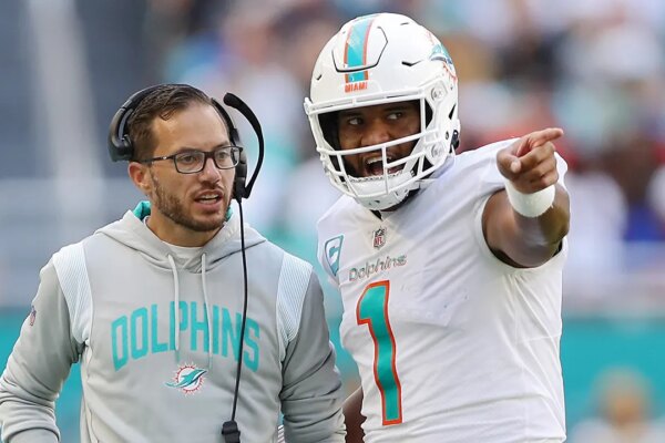 mike mcdaniel tua tagovailoa miami dolphins 121625