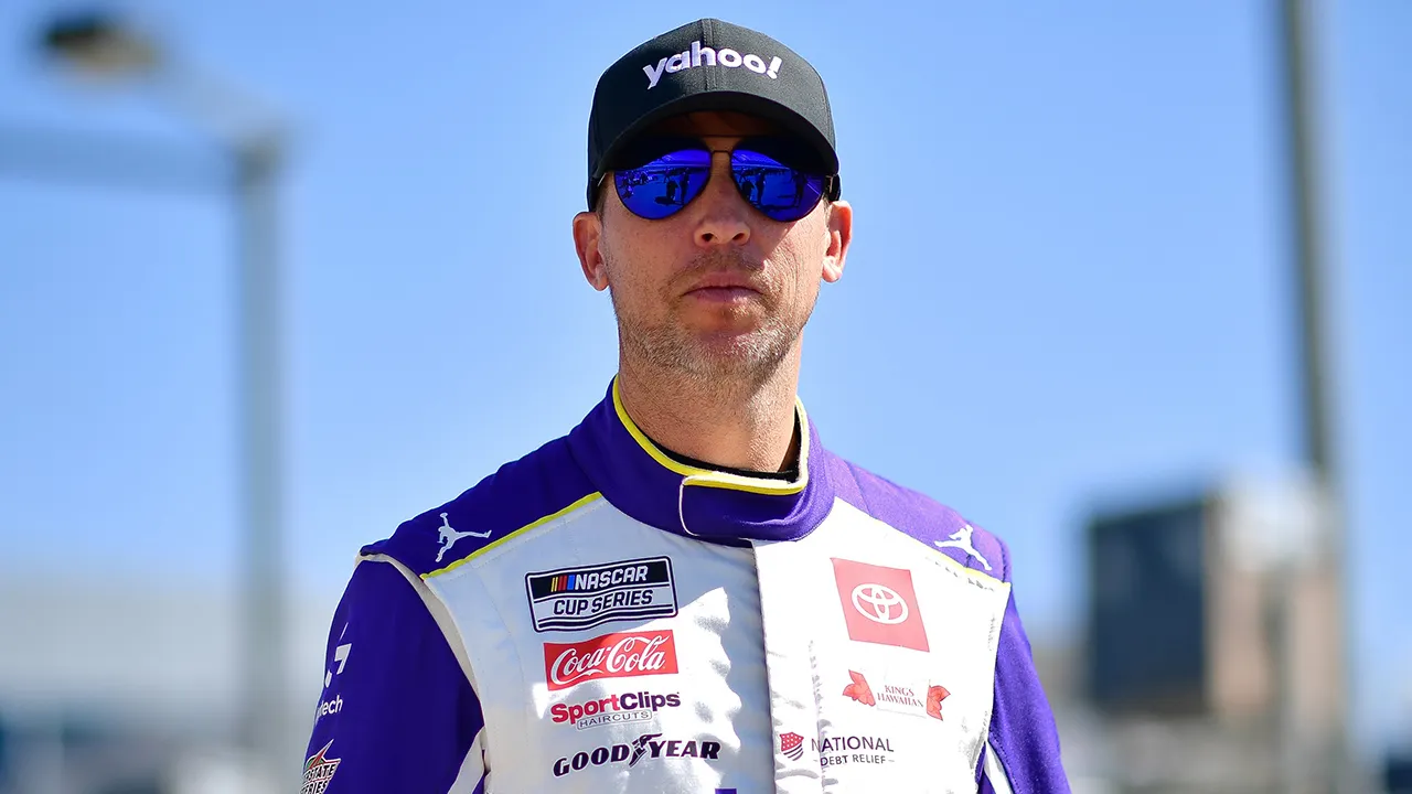 nascar denny hamlin 122925 1