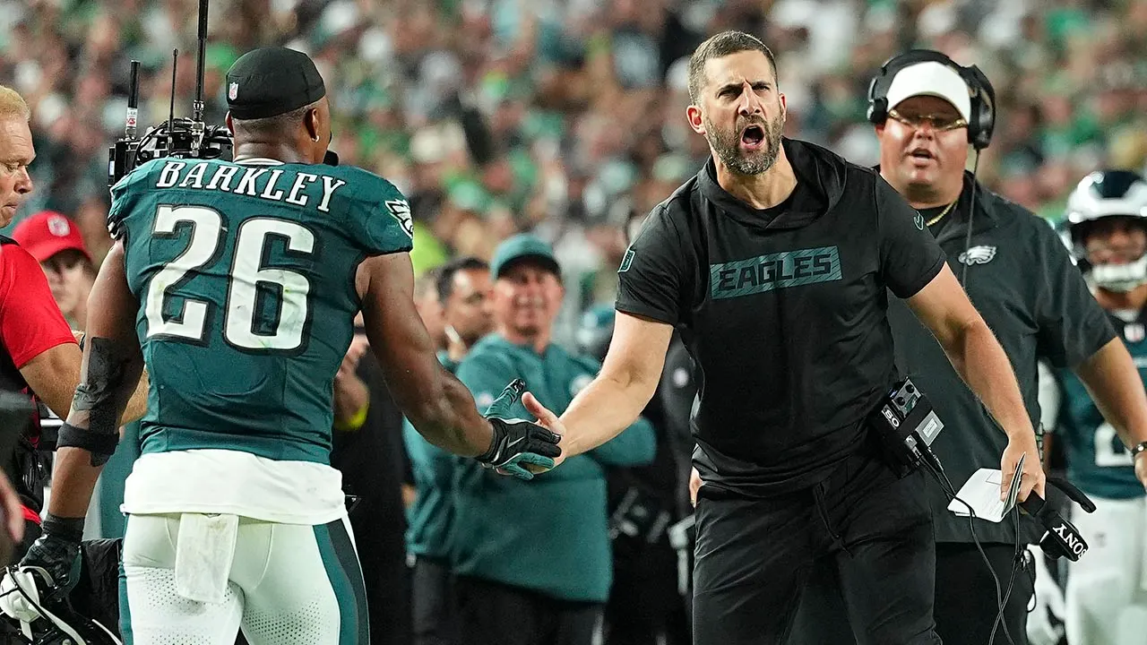 nfl eagles nick sirianni 122525 1