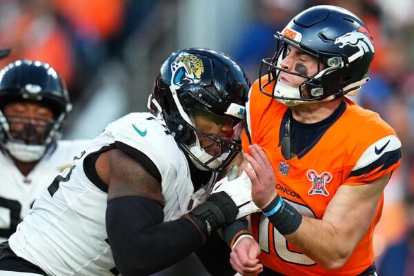 nfl jaguars travon walker 122225 1