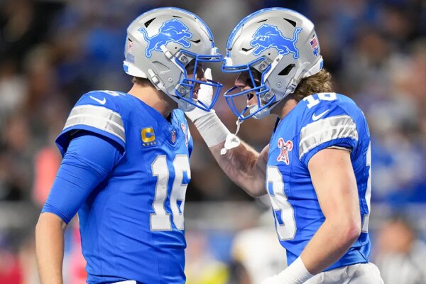 nfl lions isaac teslaa 122225 1