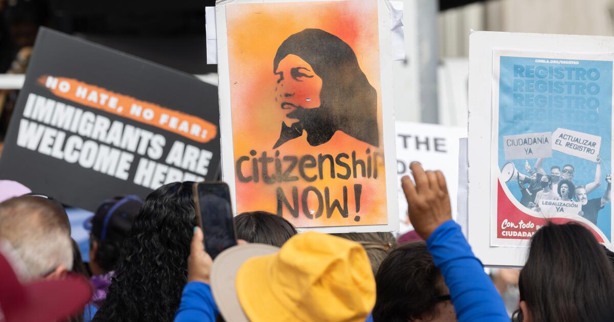 urlhttps3A2F2Fcalifornia times brightspot.s3.amazonaws.com2Fe72Fbf2F5e670a1b4c0084b7e33b8170