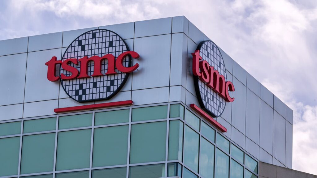 TSMC extends record quarter, profit jumps 35% on robust AI chip demand 1 108190003 1756081779730 gettyimages 2147908701 TSMC CHIP GRANT.jpeg