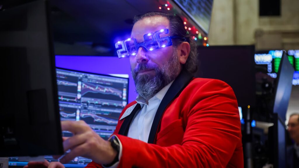 A banner year for markets in 2025 1 108247460 1767363849108 gettyimages 2253535817 US STOCKS.jpeg