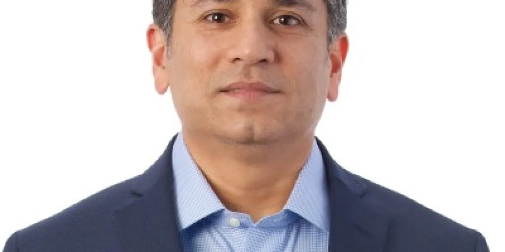 Down Arrow Button Icon 1 1677851026681.jpg