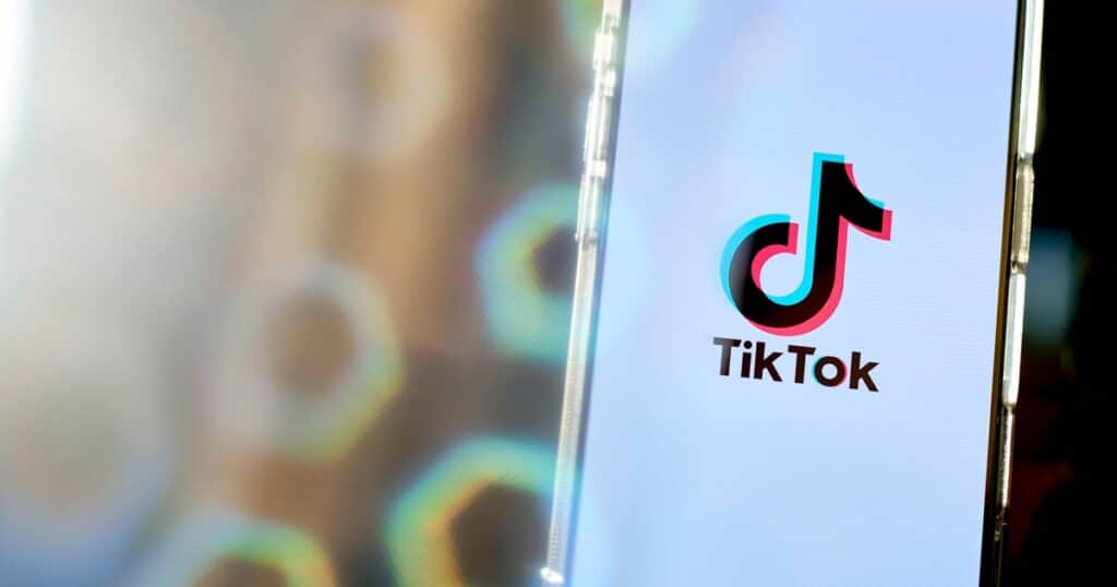 TikTok seals long-awaited deal to operate in US, averts nationwide ban | World News 1 1737251205 2875.jpg