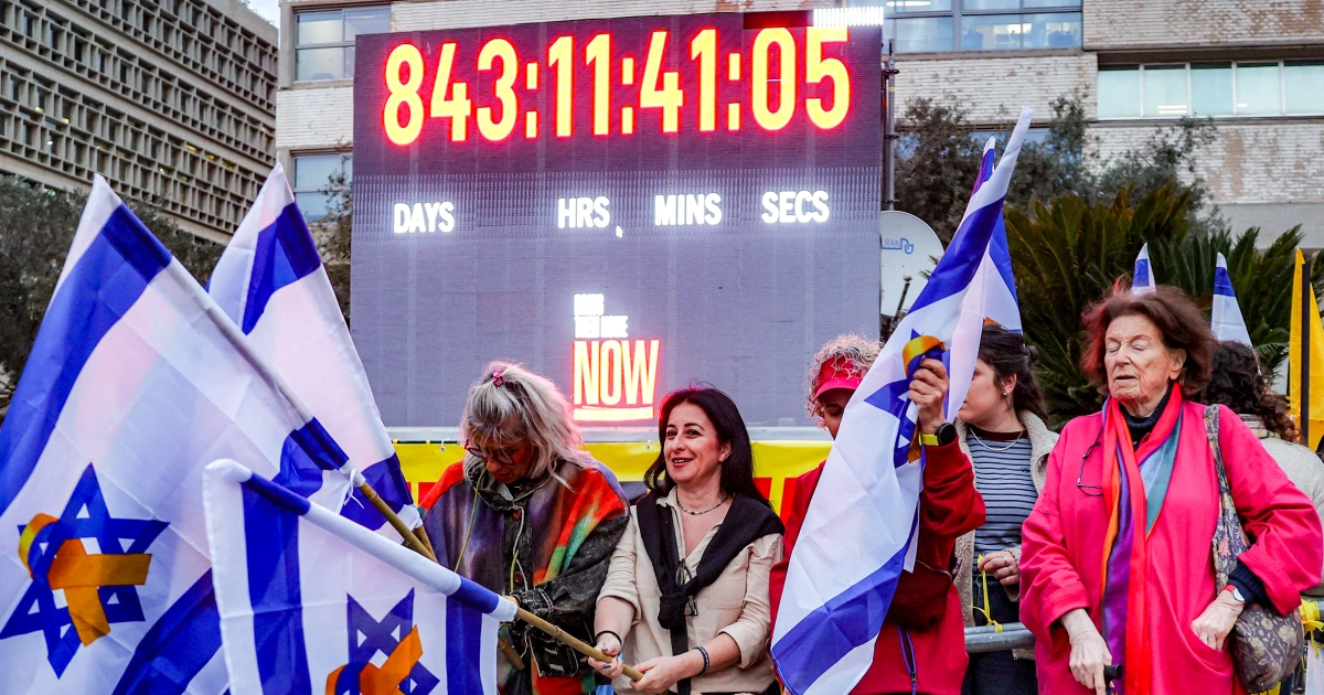 260127 tel aviv hostage clock ew 1130a f56839.jpg