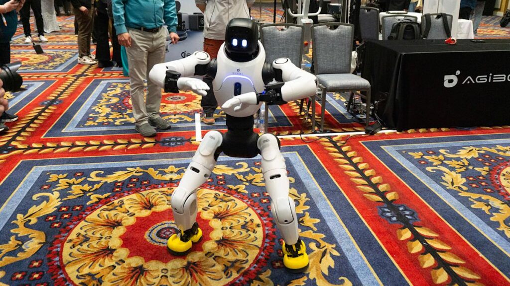 Agibot's humanoid robots can give directions and learn your TikTok dances 1 AGIBOT.jpg