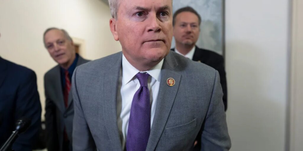 Down Arrow Button Icon 1 AP26014636085793 e1769441198375.jpg