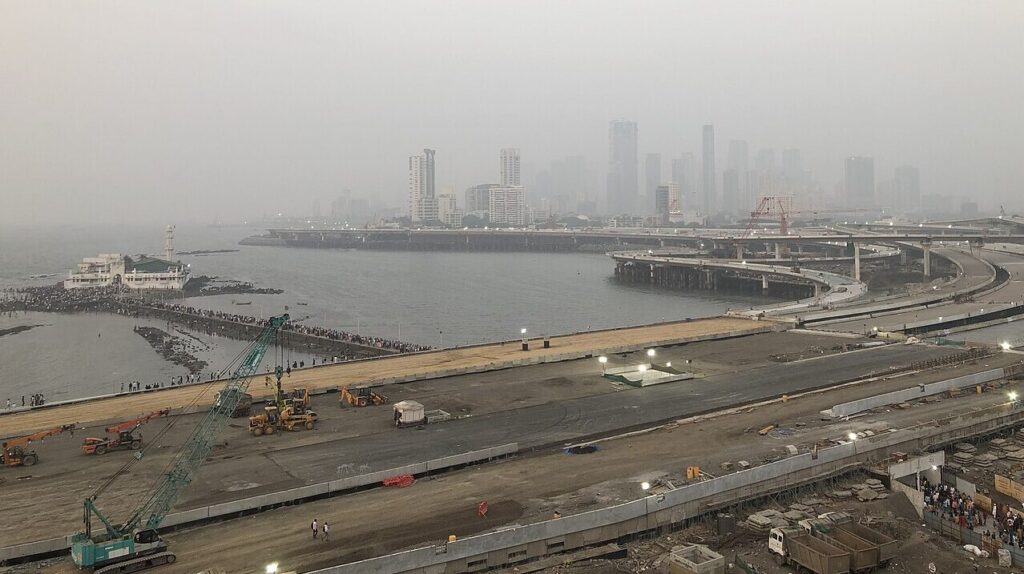 Coastal road under construction Mumbai e1768984031234.jpg