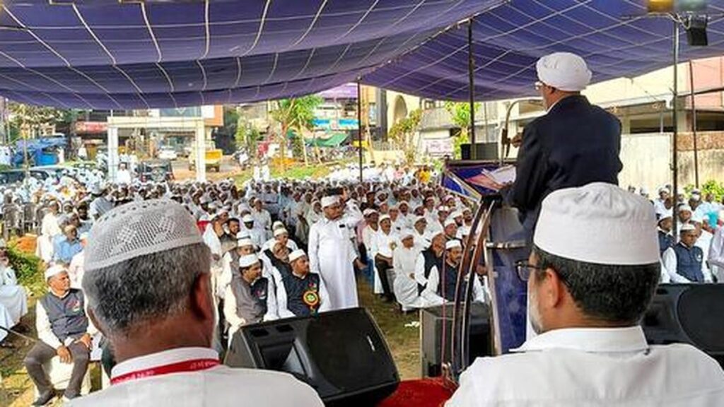 Kerala Muslim JG4UFC794M.4.jpg.jpg