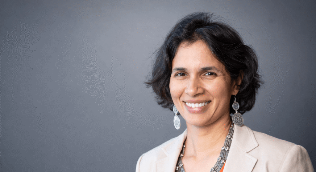 Tara Headshot Landscape.png