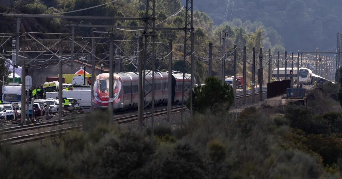 cbsn fusion latest details on deadly high speed train crash in spain thumbnail.jpg