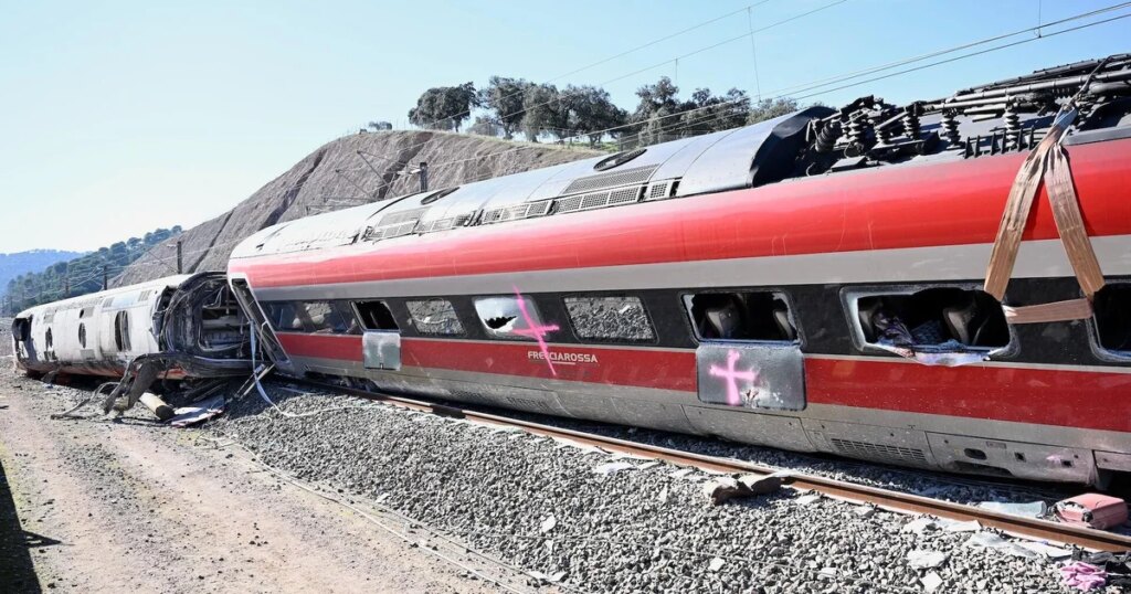 cbsn fusion latest news on high speed train crash in spain that killed dozens thumbnail.jpg