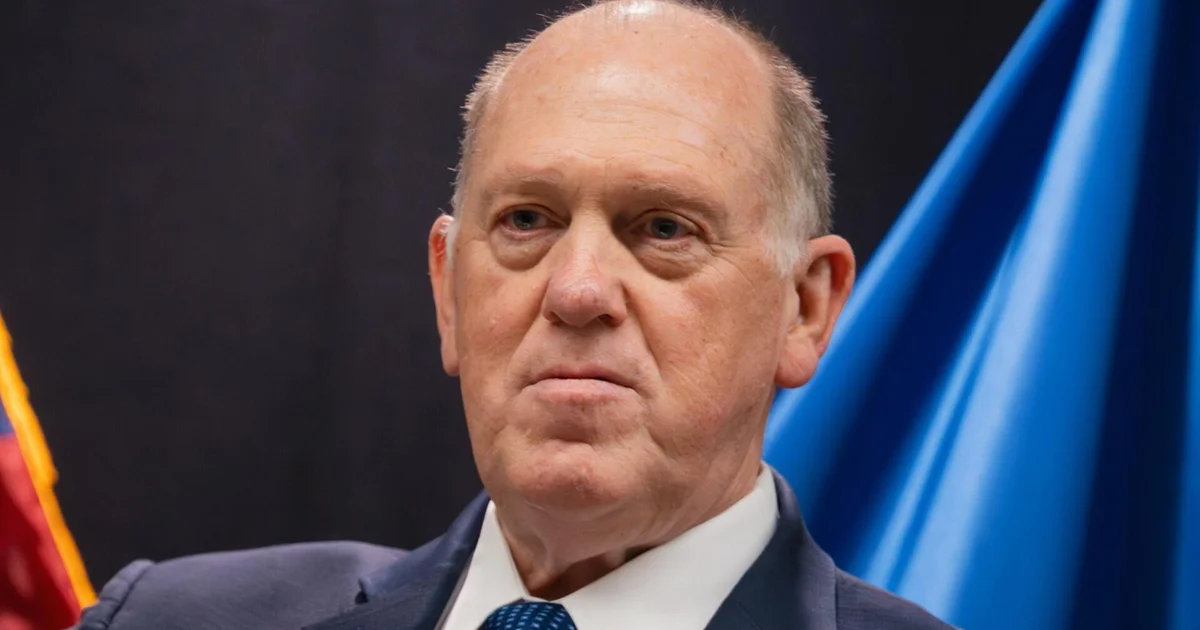 cbsn fusion tone shift minneapolis homan holds talks local state leaders thumbnail.jpg