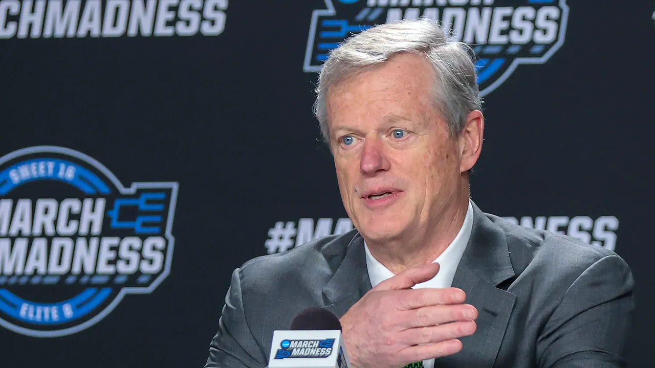 charlie baker 11526.jpg