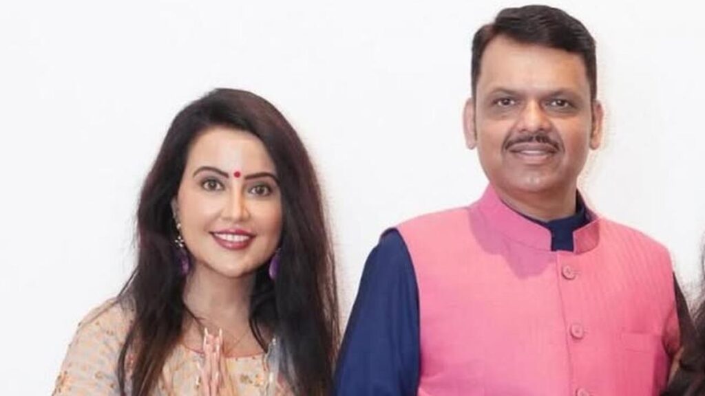 devendra20fadnavis20amruta20fadnavis20instagram.jpg