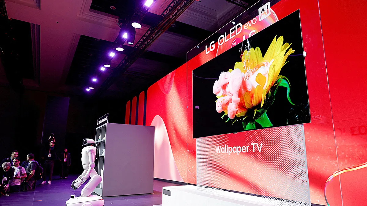 lg wallpaper tv ces 2026.jpg