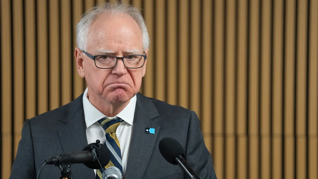 minnesota tim walz 012626 1.jpg