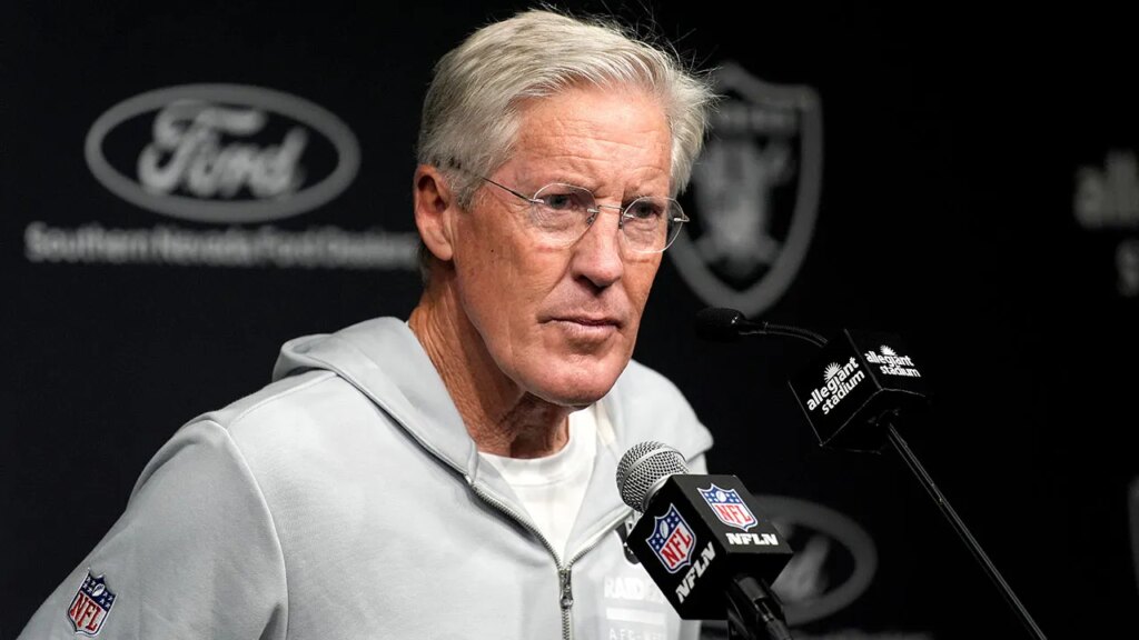 raiders fire pete carroll 001.jpg