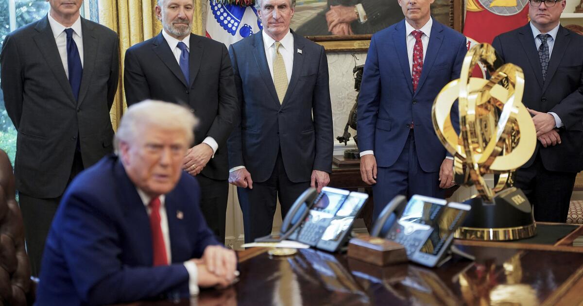 urlhttps3A2F2Fcalifornia times brightspot.s3.amazonaws.com2F0a2Fff2Fb15f96ab46d4b00b6393f974.jpeg