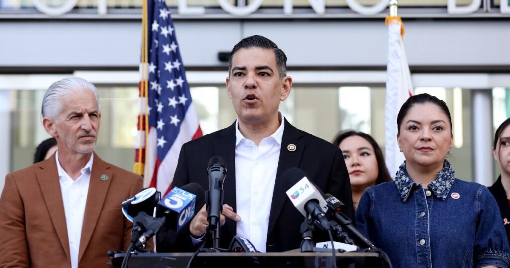 New message from top Democrats: The U.S. Justice Department can't be trusted 1 urlhttps3A2F2Fcalifornia times brightspot.s3.amazonaws.com2F1d2F8a2F2e91b97b46a78c7a775d5665.jpeg