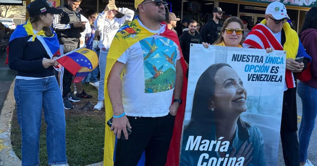 CIA advised Trump against supporting Venezuela's democratic opposition 1 urlhttps3A2F2Fcalifornia times brightspot.s3.amazonaws.com2F412F0c2F0d125b2742d3a8908d0211f1.jpeg