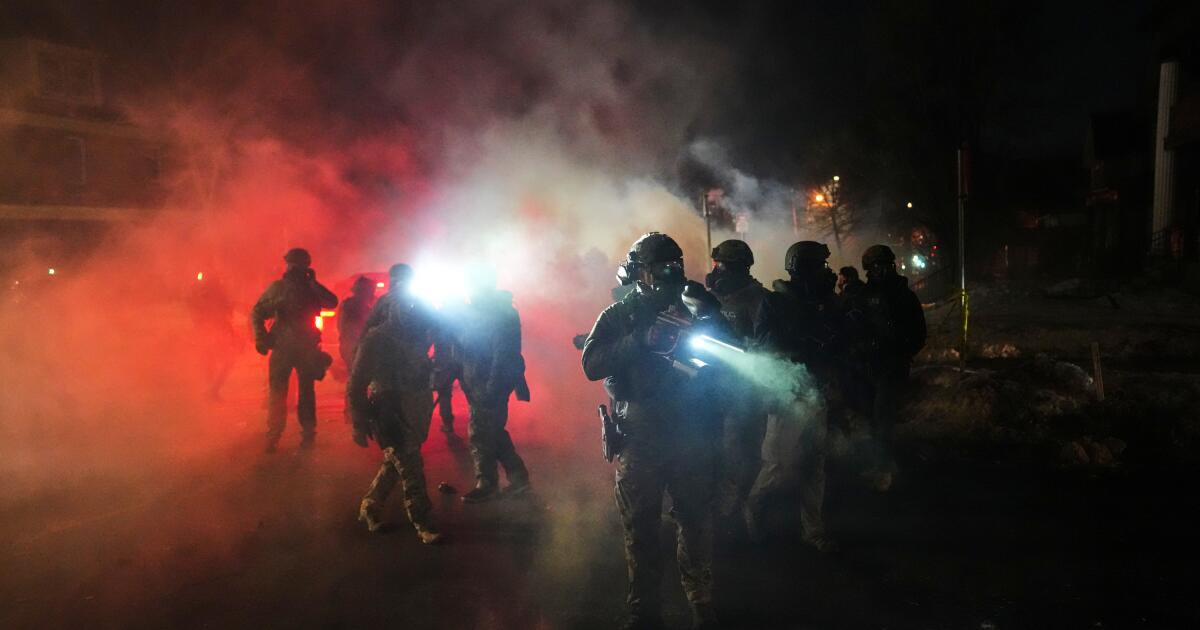 urlhttps3A2F2Fcalifornia times brightspot.s3.amazonaws.com2F572F112Fd05f344145d0923fc02b389c.jpeg