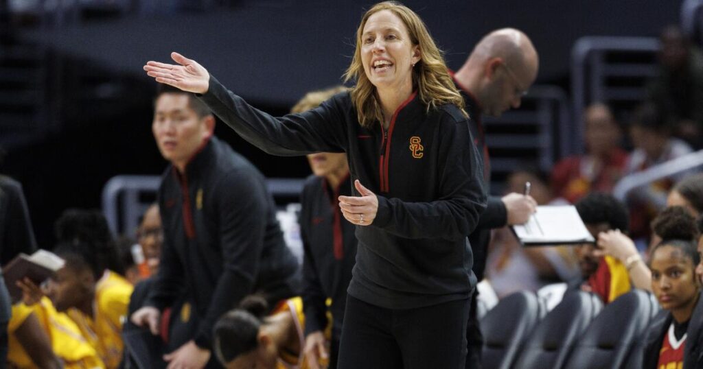 USC coach Lindsay Gottlieb weighs in on Brown shooting: “It’s the guns.” 1 urlhttps3A2F2Fcalifornia times brightspot.s3.amazonaws.com2F632F582F2918d32345f09a22bf8f4731.jpeg