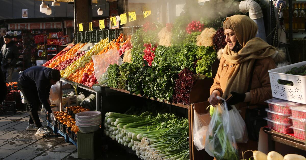 urlhttps3A2F2Fcalifornia times brightspot.s3.amazonaws.com2F9b2F6c2Fd98f689242e1be00629b7c94.jpeg