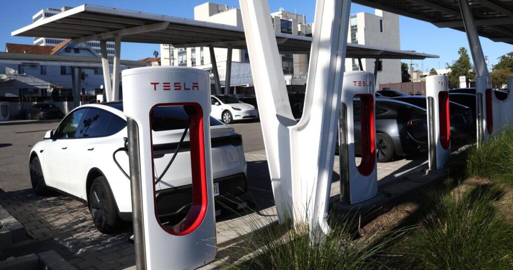 Climate change, electric vehicles and Delta tunnel among the focuses of gubernatorial candidate forum 1 urlhttps3A2F2Fcalifornia times brightspot.s3.amazonaws.com2Fe62F5b2Fbdce34104c758ca3f921cf65.jpeg