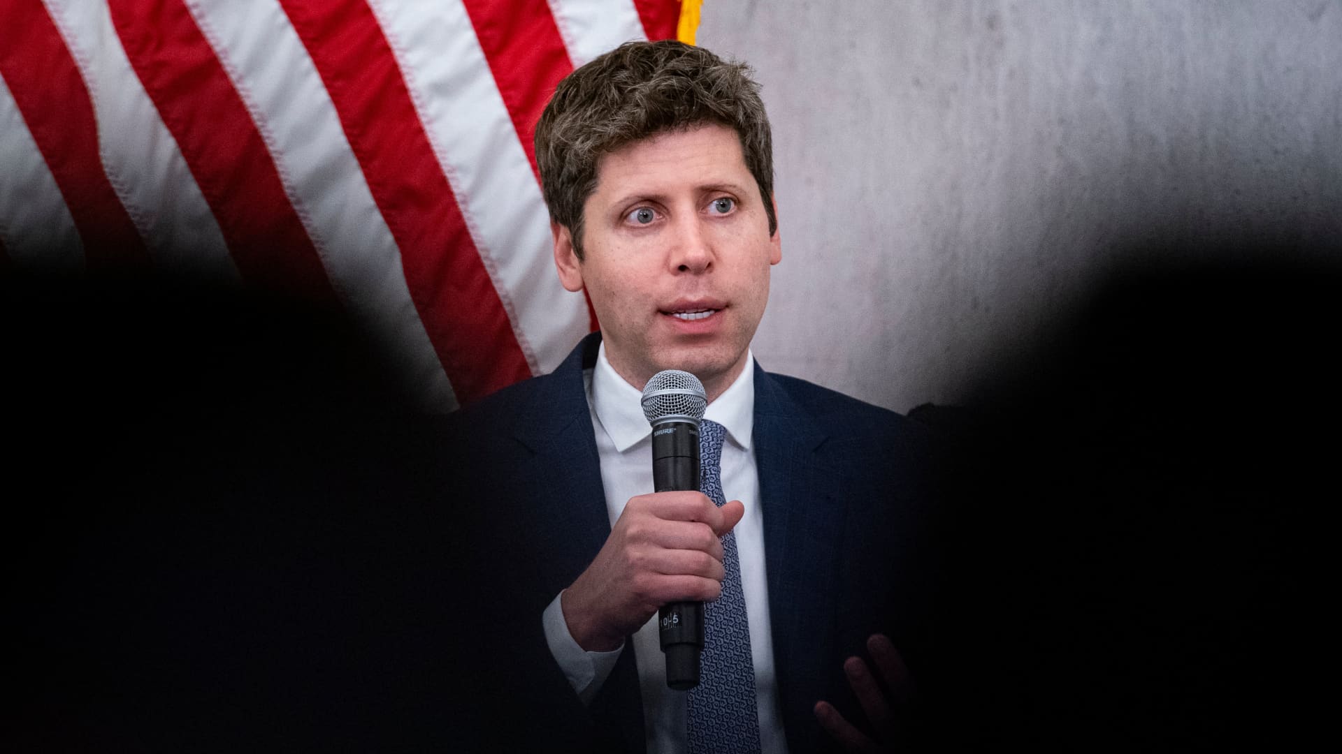 108187812 1764696032432 108187812 1755581084982 gettyimages 2225624138 US FEDERAL RESERVE.jpeg