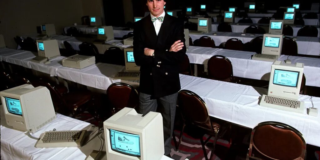 Steve Jobs gave these 3 pieces of management advice 1 GettyImages 177454317 e1734639080739.jpg