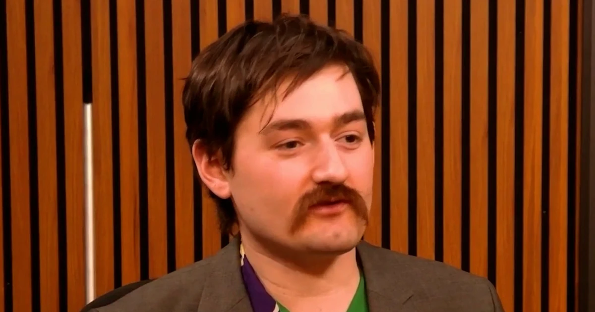 HtS ai tn 1 7f59zv.jpg