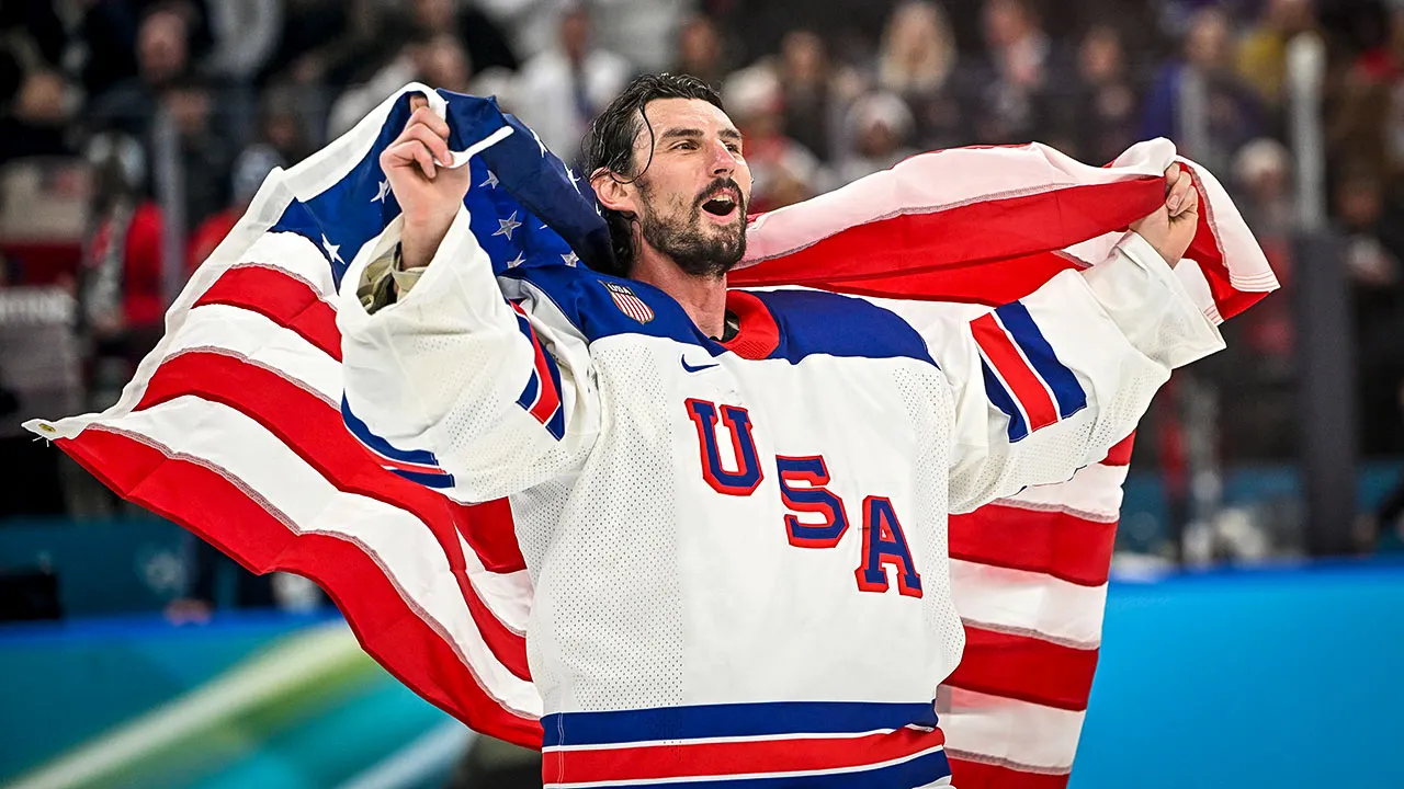 connor hellebuyck usa 4.jpg