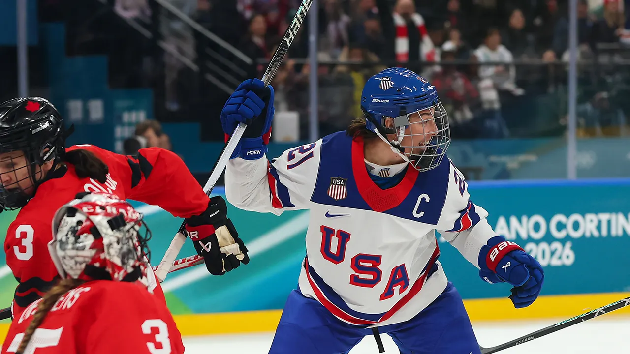 hilary knight 21026.jpg