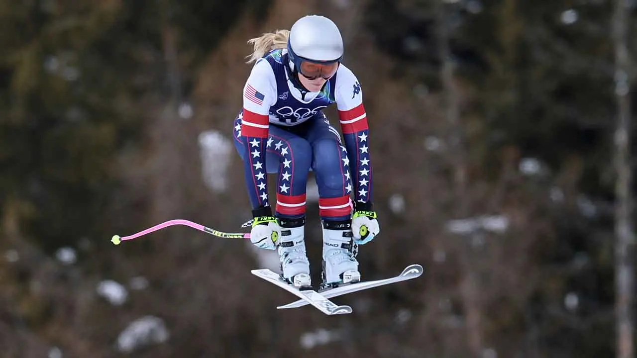 lindsey vonn in action milan olympics.jpg