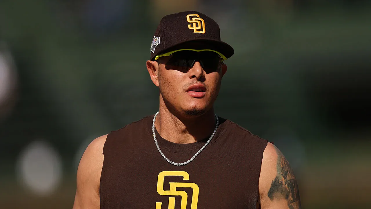 manny machado padres.jpg