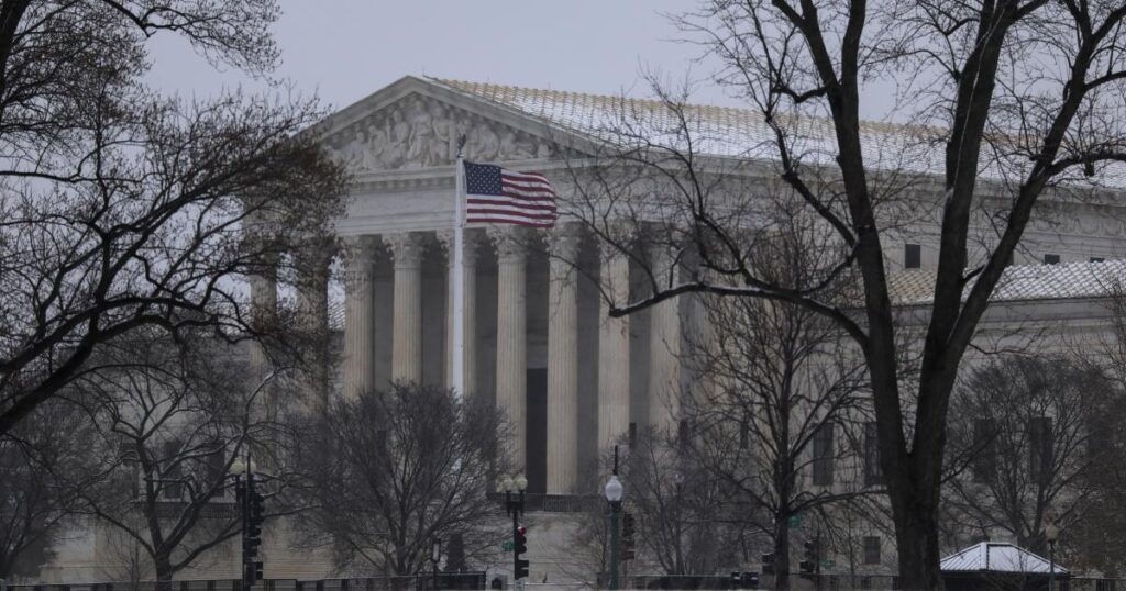 urlhttps3A2F2Fcalifornia times brightspot.s3.amazonaws.com2F272Feb2F0493b7694767a507e270c264.jpeg