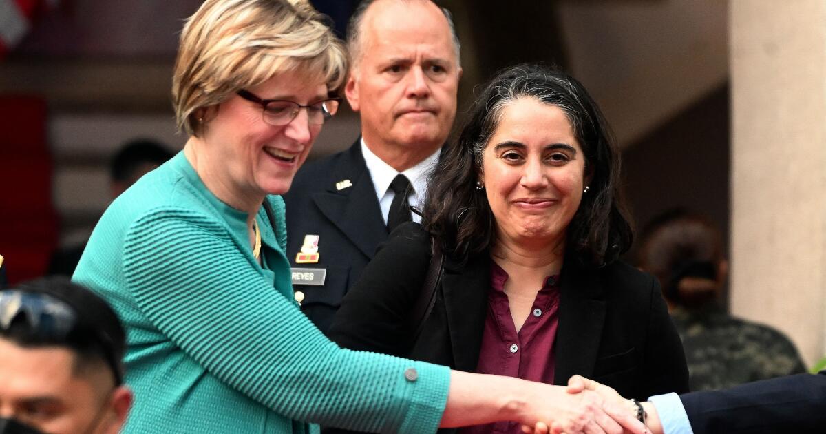 urlhttps3A2F2Fcalifornia times brightspot.s3.amazonaws.com2Ff72F672F5036b65a4fc8b79bf7ebdc84.jpeg