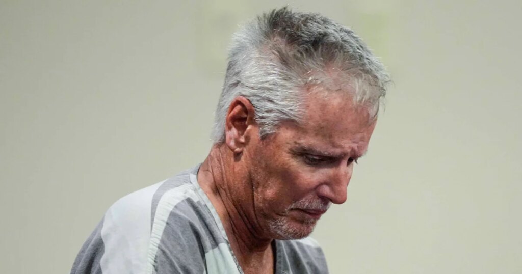 260302 colin gray vl 136p 367af4.jpg