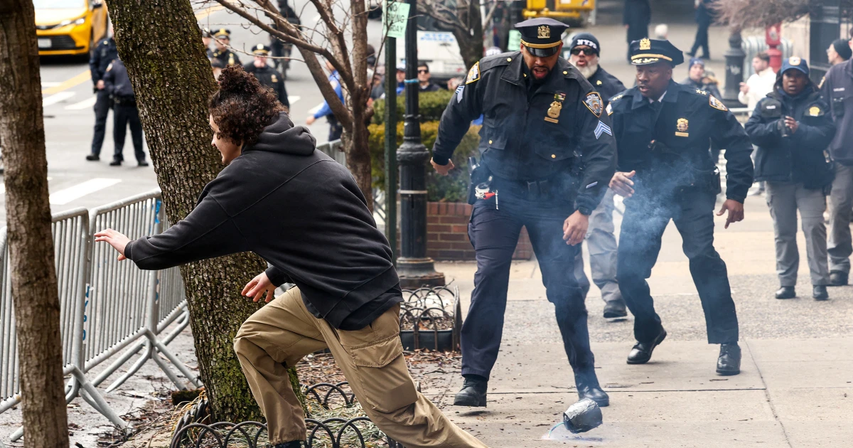 260307 smoke bomb ch 1407 6f240e.jpg