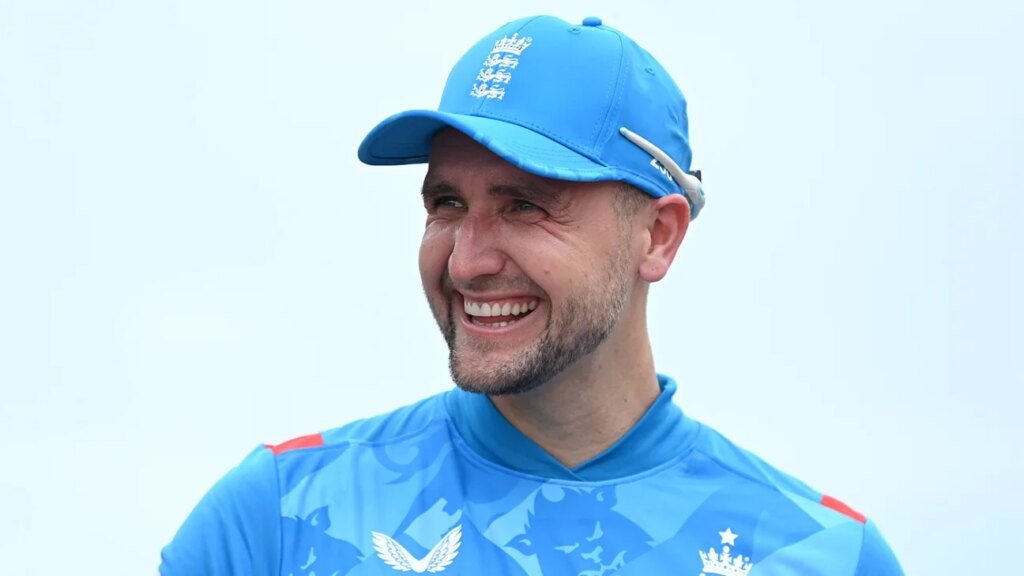 England managing director Rob Key says no reason Liam Livingstone should think career is over 1 414662.6.jpg