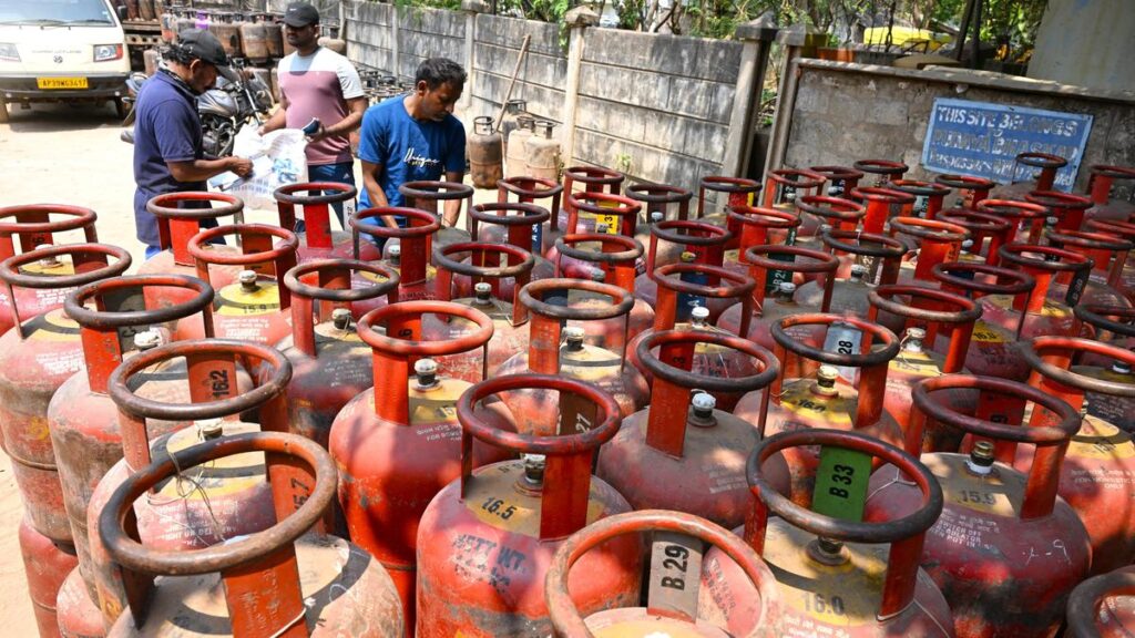 Govt. making every effort to ensure adequate LPG supply to households, says GoM 1 DSC 8976.JPG